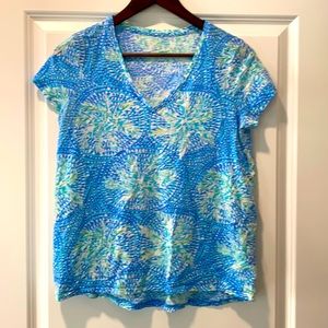 Lilly Pulitzer size small shirt